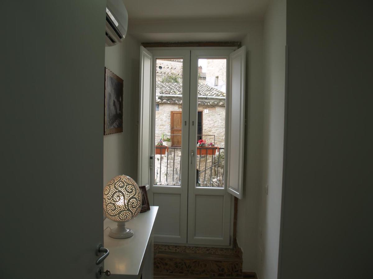Dimora Forgione B&B - П'єтрельчина Екстер'єр фото