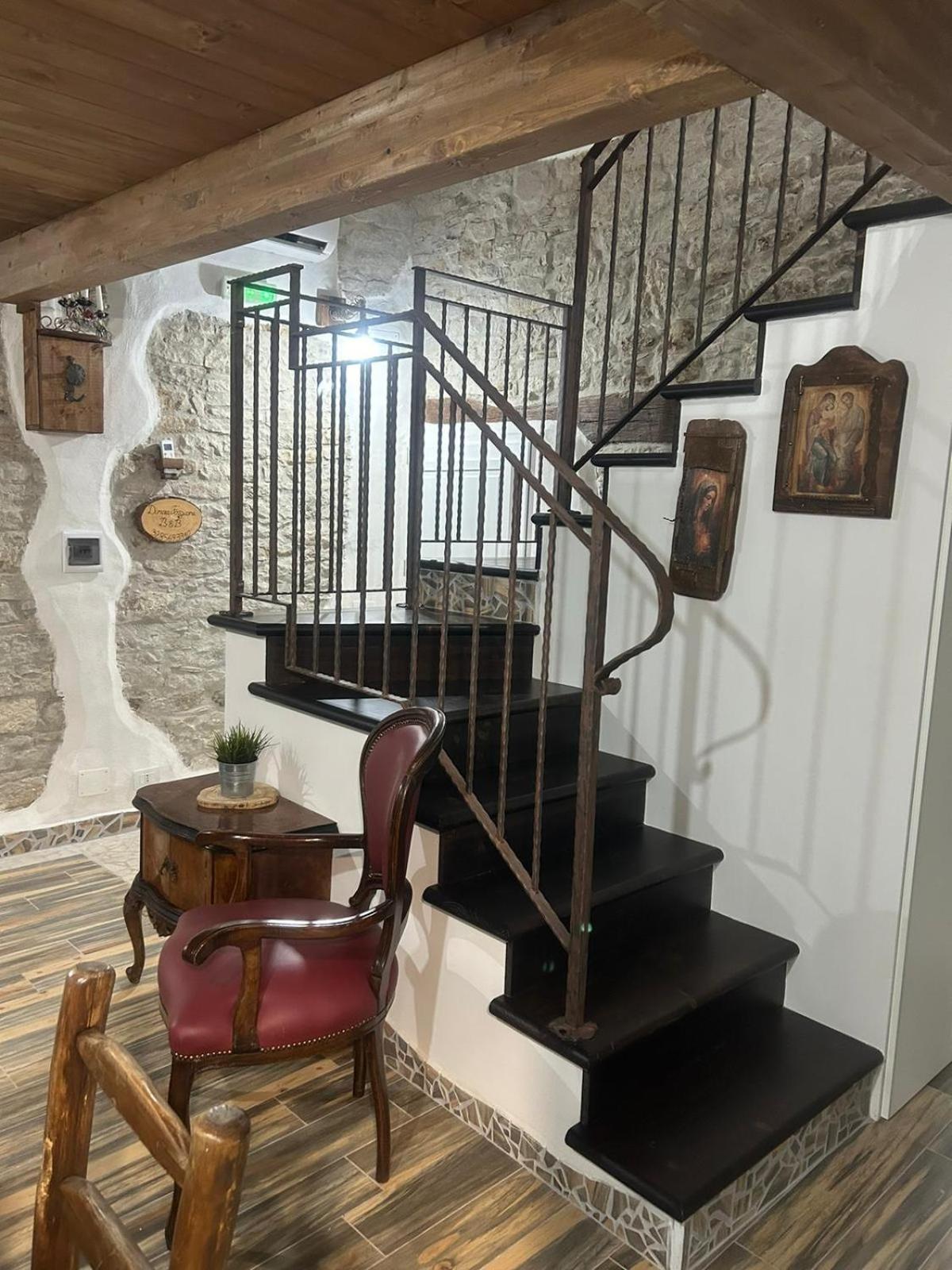 Dimora Forgione B&B - П'єтрельчина Екстер'єр фото