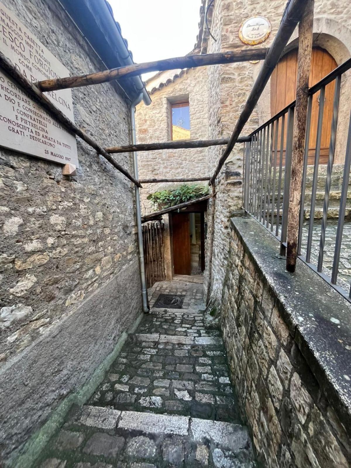 Dimora Forgione B&B - П'єтрельчина Екстер'єр фото
