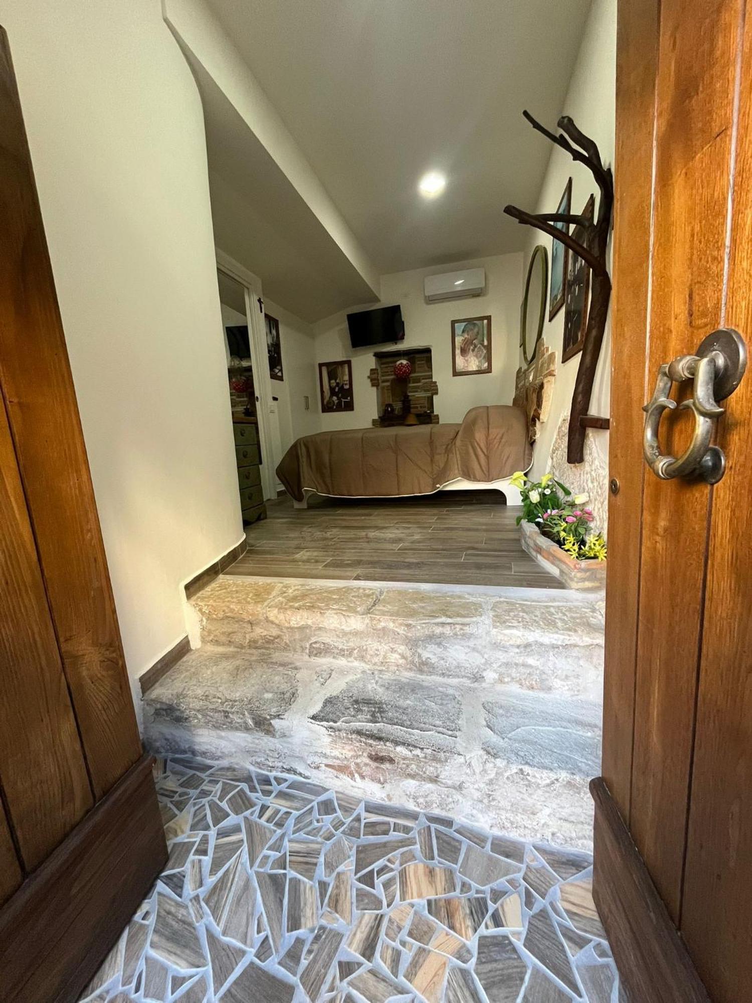 Dimora Forgione B&B - П'єтрельчина Екстер'єр фото